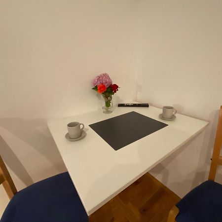 Studio Apartment And Rooms Adria 沃迪切 外观 照片