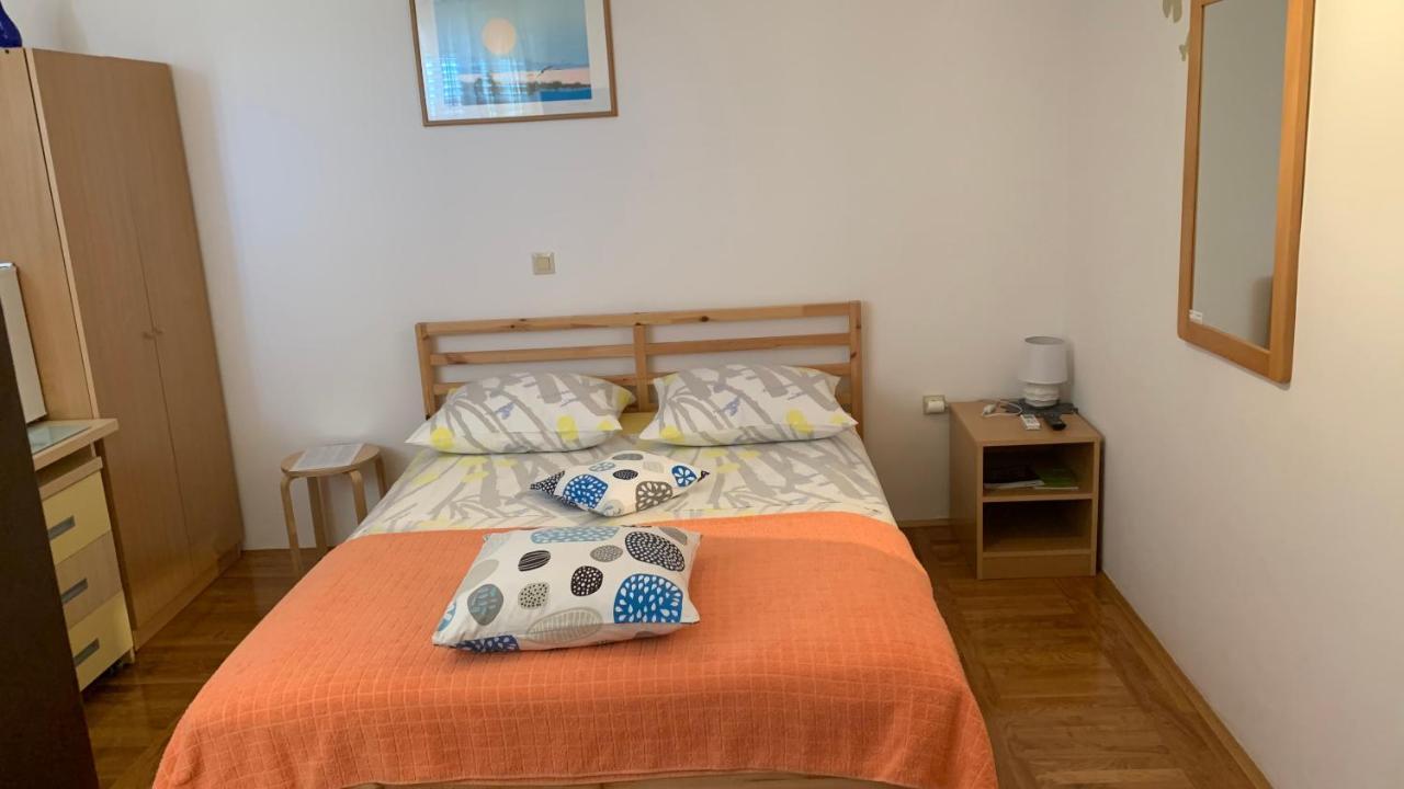 Studio Apartment And Rooms Adria 沃迪切 外观 照片