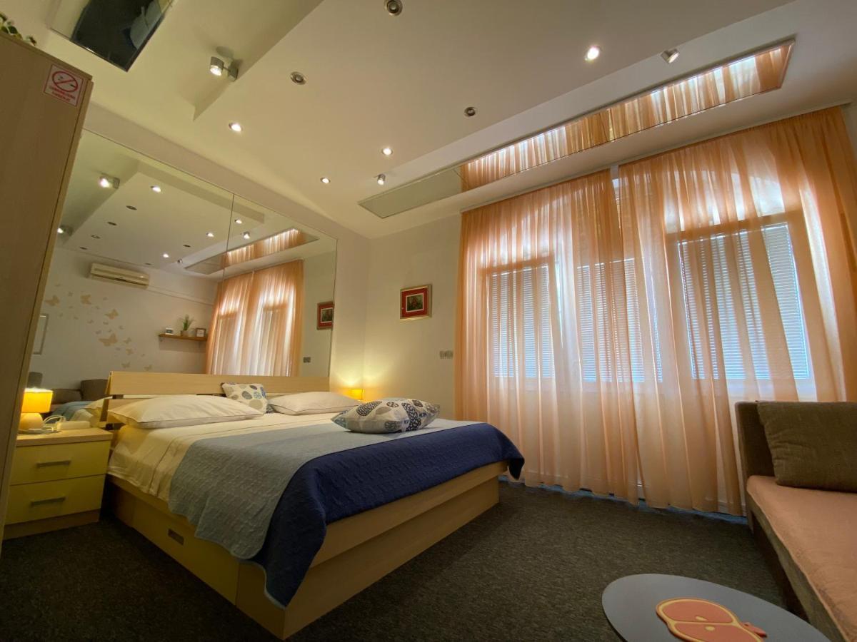 Studio Apartment And Rooms Adria 沃迪切 外观 照片
