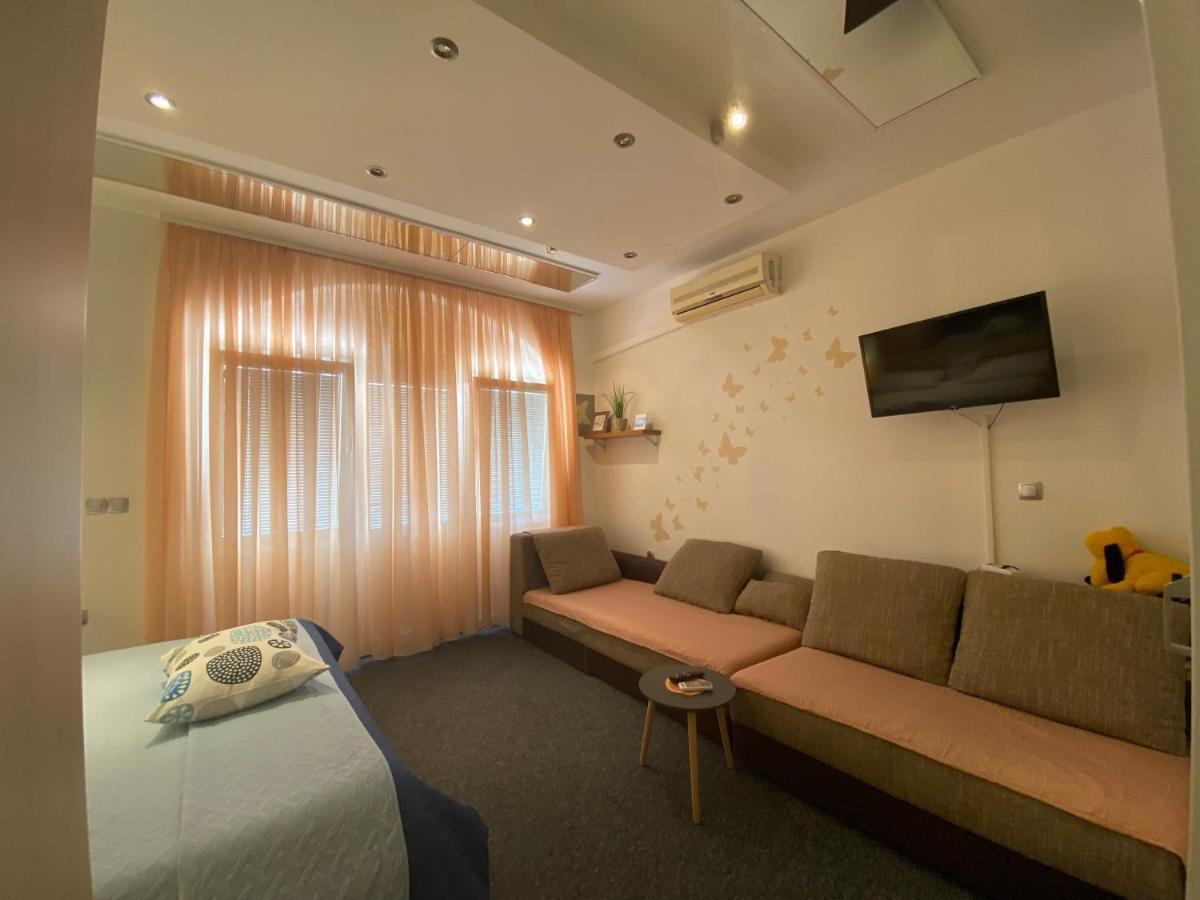 Studio Apartment And Rooms Adria 沃迪切 外观 照片