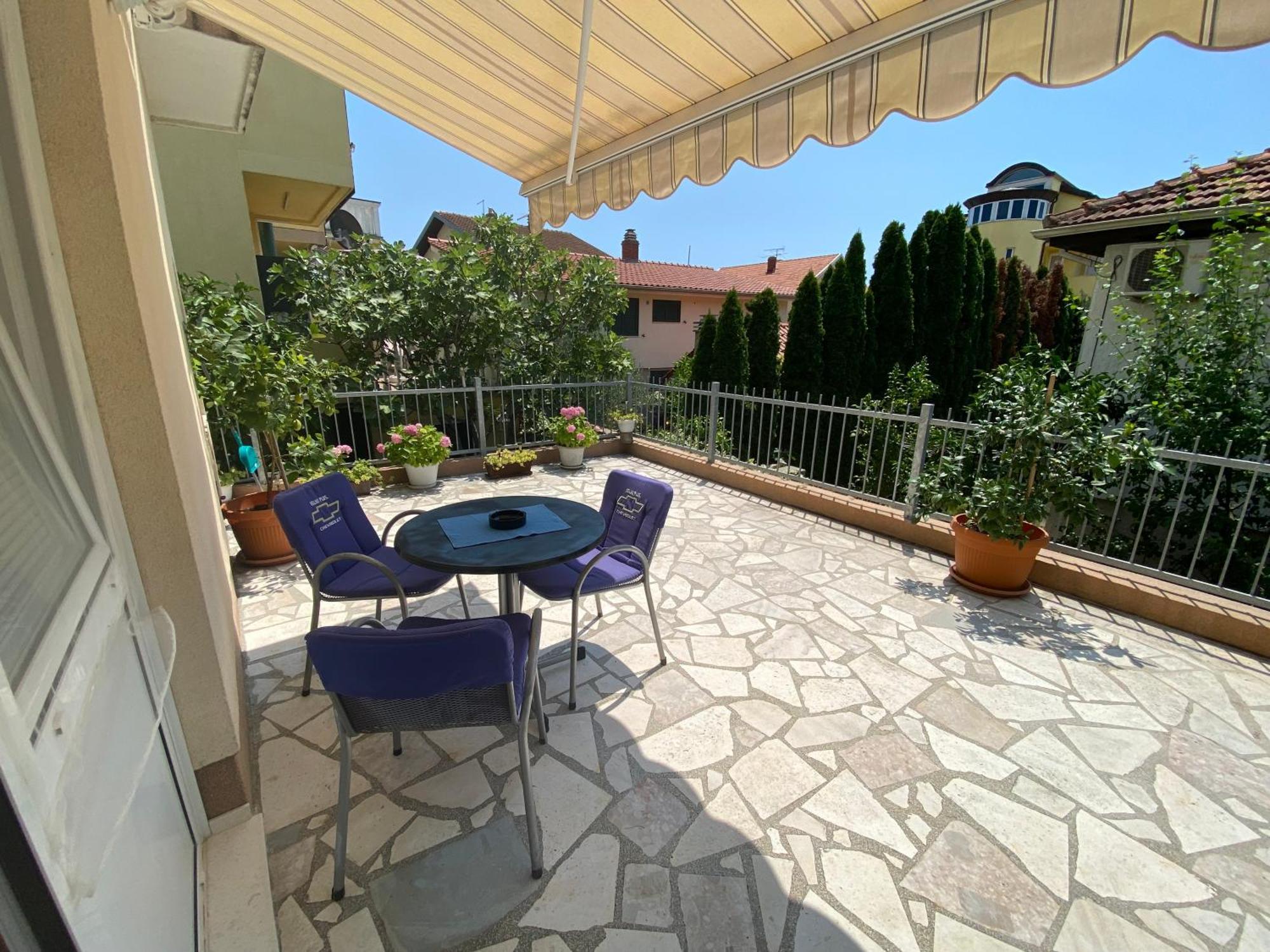 Studio Apartment And Rooms Adria 沃迪切 外观 照片