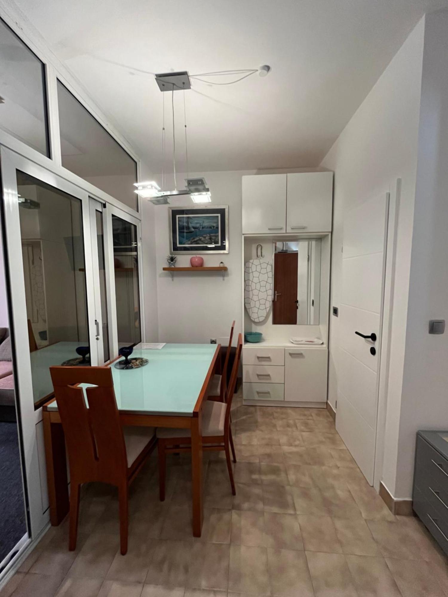 Studio Apartment And Rooms Adria 沃迪切 外观 照片