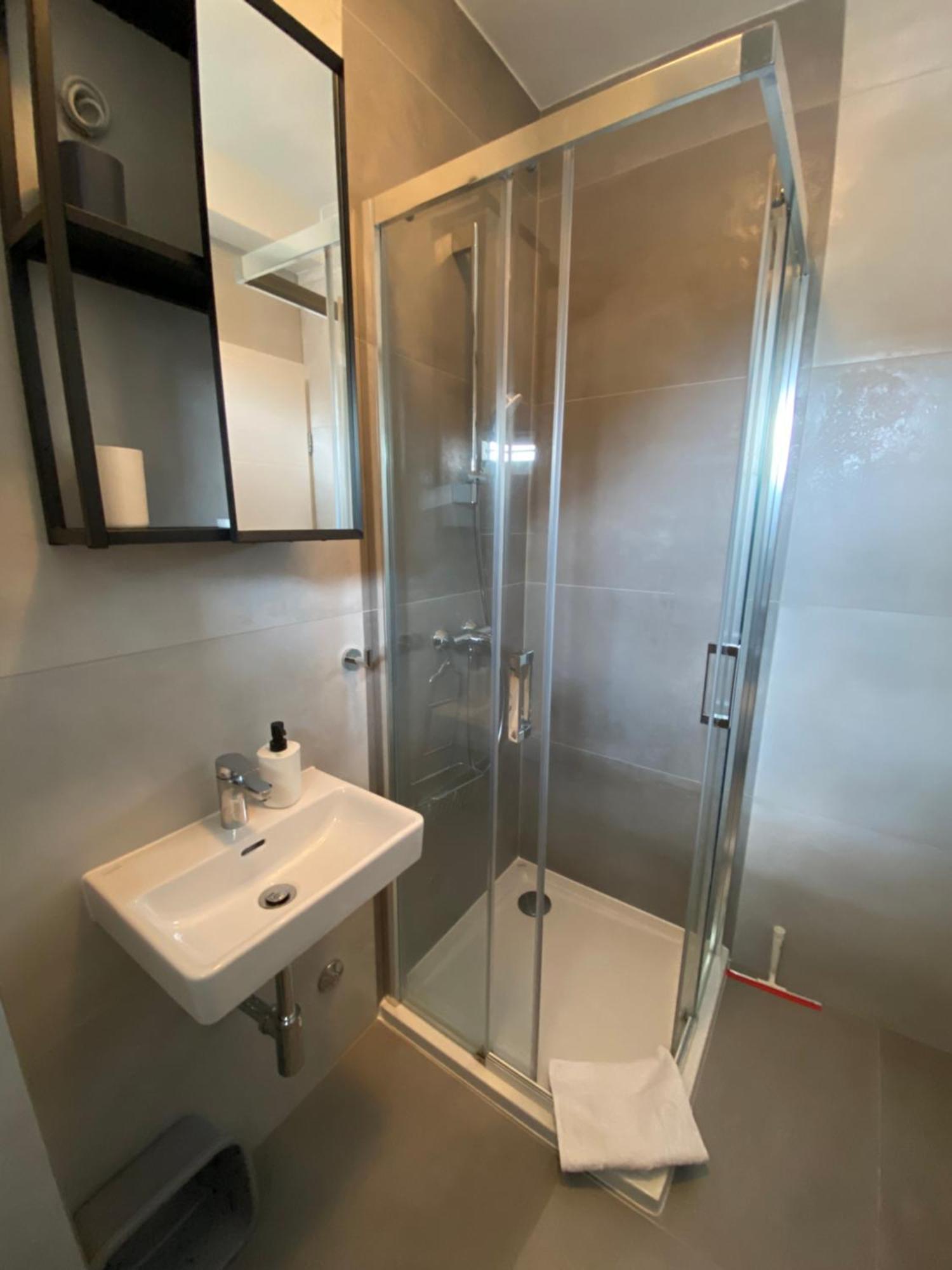 Studio Apartment And Rooms Adria 沃迪切 外观 照片